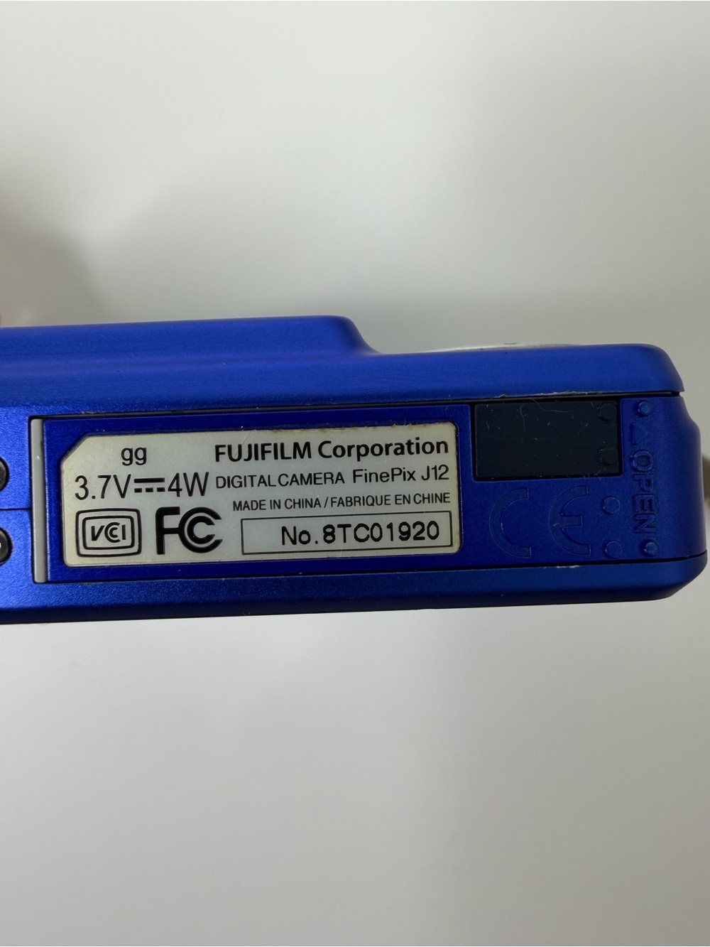 Fujifilm FinePix J12 Royal Blue Y2K 8.2MP Digital Camera W/ NEW Battery - Picture 11 of 13